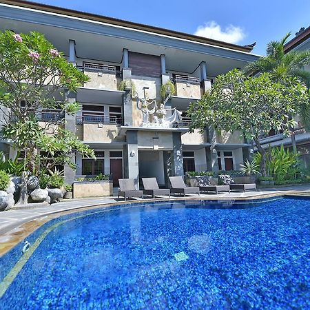 קוטה לומבוק Sandat Hotel Kuta מראה חיצוני תמונה