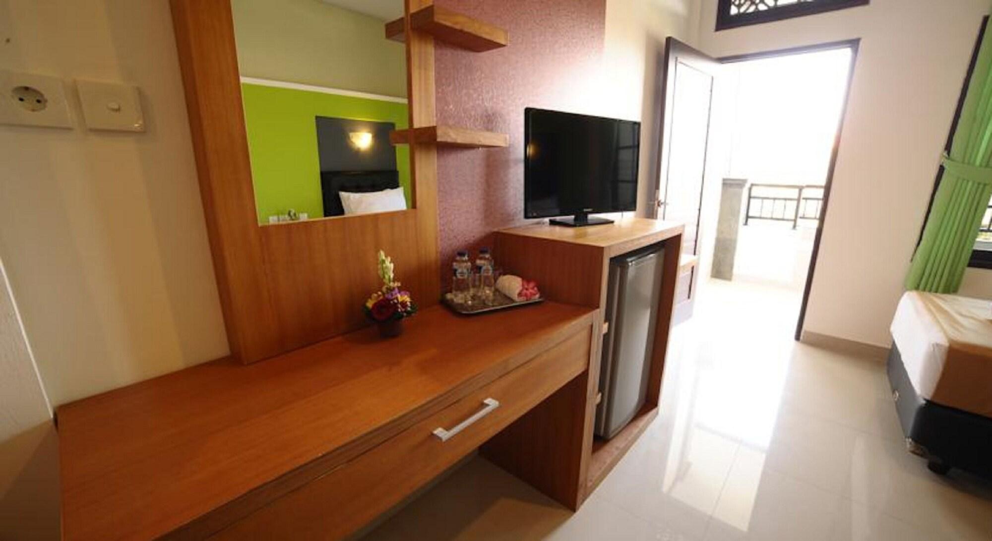 קוטה לומבוק Sandat Hotel Kuta מראה חיצוני תמונה