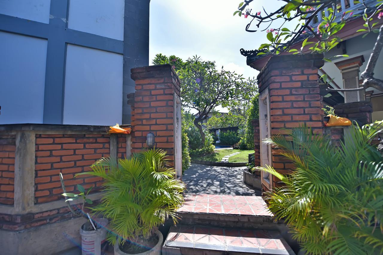 קוטה לומבוק Sandat Hotel Kuta מראה חיצוני תמונה
