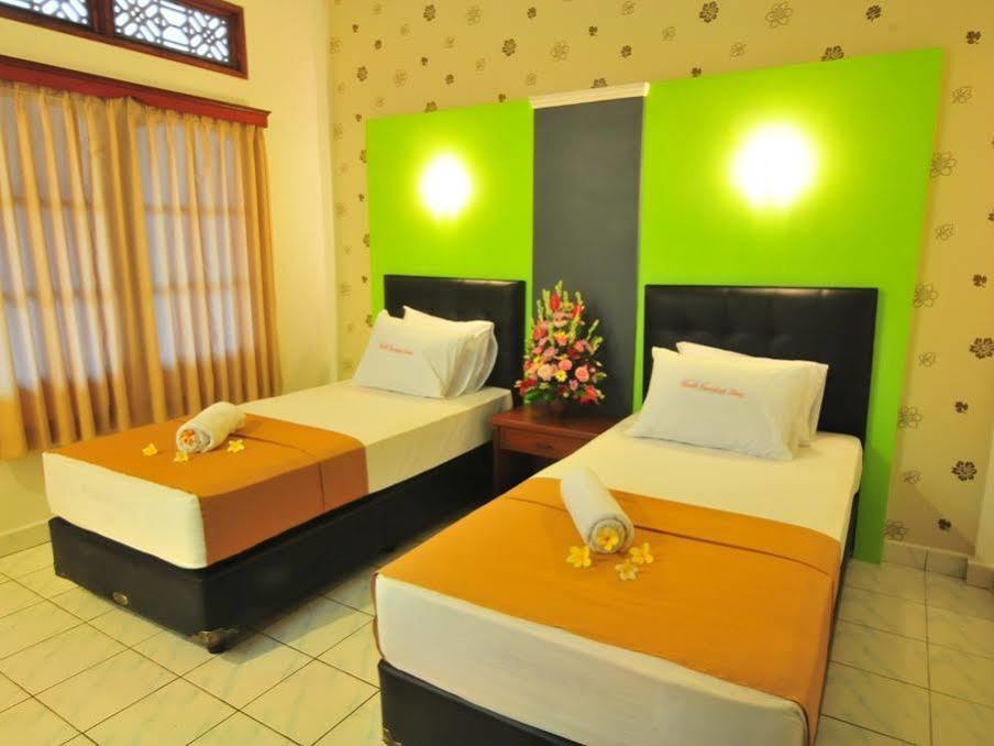 קוטה לומבוק Sandat Hotel Kuta מראה חיצוני תמונה